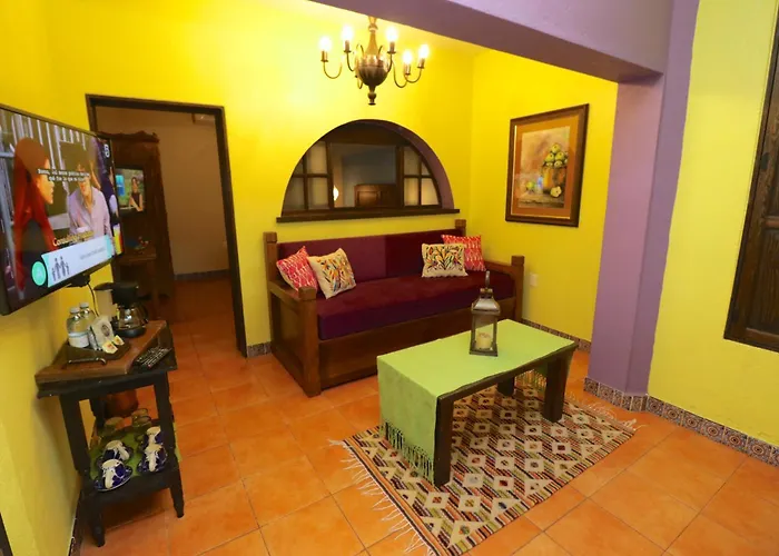 Casa Mia Suites